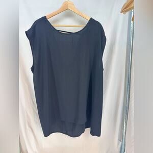 Halogen 3X Women's Black Sleeveless Top with peekaboo back